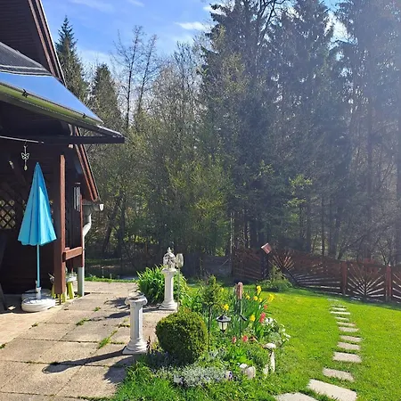 Emerald Bell - Smaragdni Zvoncek Alpehytte