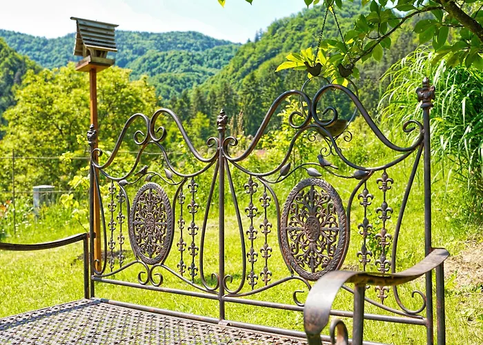 Emerald Bell - Smaragdni Zvoncek Alpesi faház