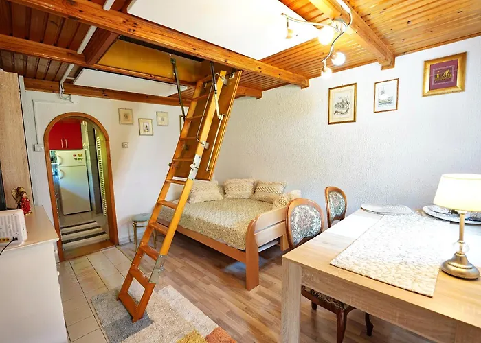 Emerald Bell - Smaragdni Zvoncek Gomilsko