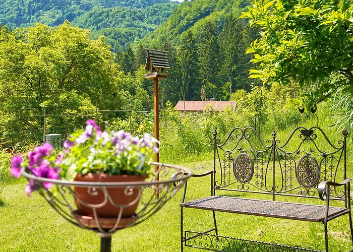 Alpesi faház Emerald Bell - Smaragdni Zvoncek *